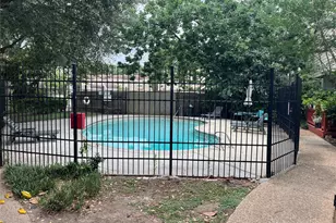 2100 Tanglewilde St, Houston, TX 77063 - Photo 36