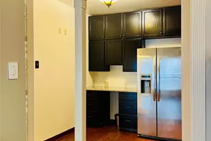 2100 Tanglewilde St, Houston, TX 77063 - Photo 16