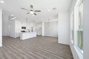 111 Capetown Way, Conroe, TX 77356 - Photo 8