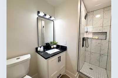 413 La Bradford Drive, Bay City, TX 77414 - Photo 10