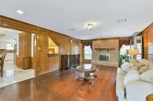 3919 Badger Forest Dr, Houston, TX 77088 - Photo 12