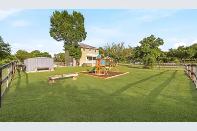 133 Meadow View Boulevard, Del Valle, TX 78617 - Photo 38