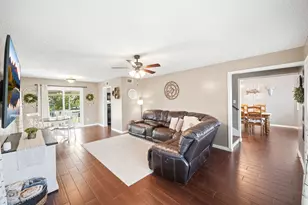 133 Meadow View Blvd, Del Valle, TX 78617 - Photo 8