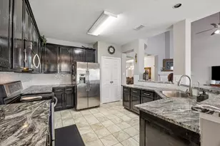 7522 Brighton Knolls Ln, Richmond, TX 77407 - Photo 2