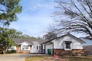 8403 Mullins Dr, Houston, TX 77096 - Photo 2