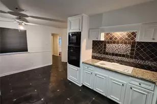 8403 Mullins Dr, Houston, TX 77096 - Photo 18