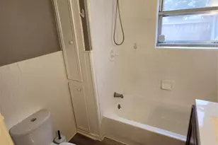 8403 Mullins Dr, Houston, TX 77096 - Photo 26