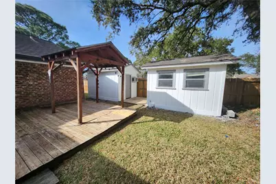 8403 Mullins Drive, Houston, TX 77096 - Photo 36