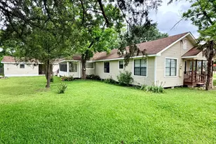611 Keith St, Kennard, TX 75847 - Photo 2