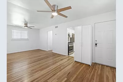 210 Emerson Street #7, Houston, TX 77006 - Photo 4