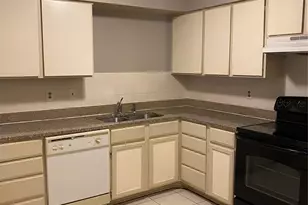 12008 Mighty Oak Dr, Houston, TX 77066 - Photo 2