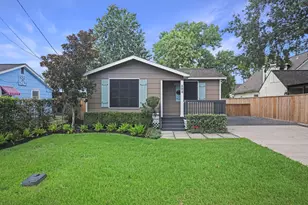 202 Fannin St, Tomball, TX 77375 - Photo 1