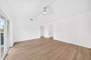 10906 Triola Ln, Houston, TX 77072 - Photo 10