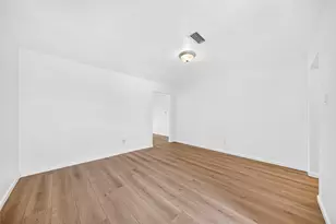 10906 Triola Ln, Houston, TX 77072 - Photo 6
