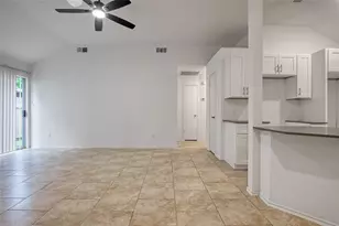 19527 Shady Bank Dr, Tomball, TX 77375 - Photo 6