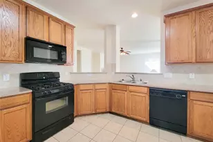 20203 Sendera Oaks Ln, Cypress, TX 77433 - Photo 8