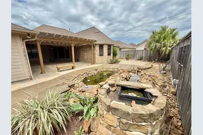 2222 W Lonesome Dove Drive, Deer Park, TX 77536 - Photo 8