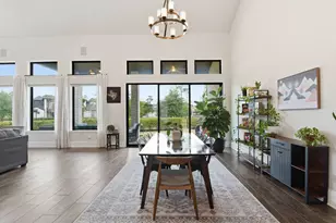 10102 S Goshawk Trl, Conroe, TX 77385 - Photo 16