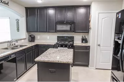 5135 Misty Lane, Bacliff, TX 77518 - Photo 8