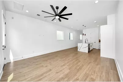 5029 Broom Street #B, Houston, TX 77091 - Photo 4