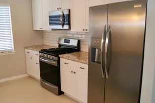 3322 Sycamore Springs Dr, Houston, TX 77339 - Photo 4