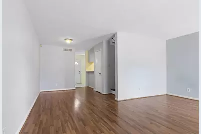 6111 Beverly Hill Street #10, Houston, TX 77057 - Photo 4