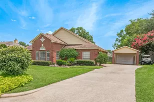 5165 Greenwater Dr, Willis, TX 77318 - Photo 2