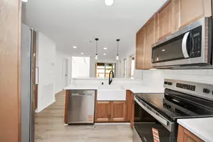 13946 Dolphin Dr, Willis, TX 77318 - Photo 14