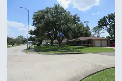 9213 Hammerly Boulevard, Houston, TX 77080 - Photo 30