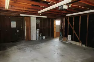 9213 Hammerly Blvd, Houston, TX 77080 - Photo 20