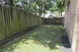 9213 Hammerly Blvd, Houston, TX 77080 - Photo 34