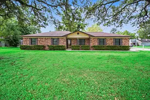 9213 Hammerly Blvd, Houston, TX 77080 - Photo 2