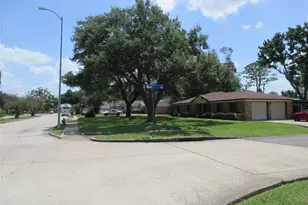 9213 Hammerly Blvd, Houston, TX 77080 - Photo 30