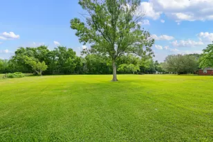 10521 Mary Ln, Manvel, TX 77578 - Photo 2