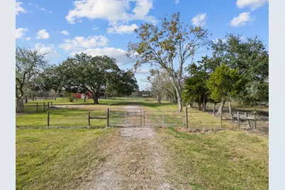 2720 County Road 159, Alvin, TX 77511 - Photo 2