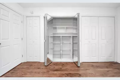 10327 Sageburrow Drive, Houston, TX 77089 - Photo 16