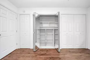 10327 Sageburrow Dr, Houston, TX 77089 - Photo 16