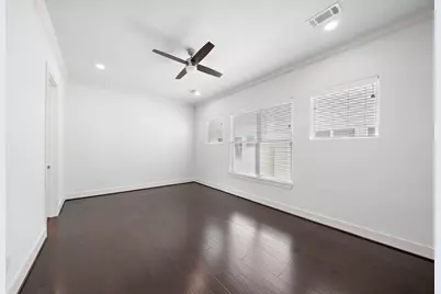 1015 W 24th Street #B, Houston, TX 77008 - Photo 16