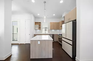 1015 W 24th St, Houston, TX 77008 - Photo 12
