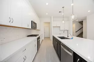 1711 Sterling Water Dr, Missouri City, TX 77459 - Photo 8