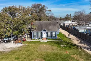 15627 Market St, Channelview, TX 77530 - Photo 2