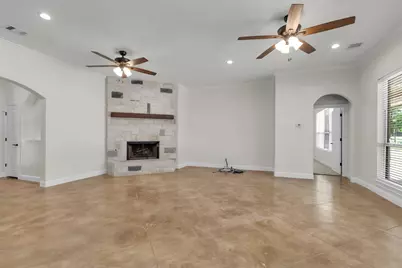 11498 Oak Springs Drive, Willis, TX 77378 - Photo 10