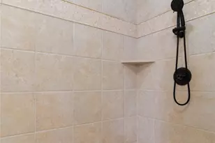 11302 Longmire Creek Ct, Conroe, TX 77304 - Photo 20