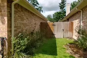 18719 Candle Park Dr, Spring, TX 77388 - Photo 2