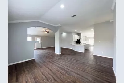 10005 W Chestnut Creek Way W, Pearland, TX 77584 - Photo 4