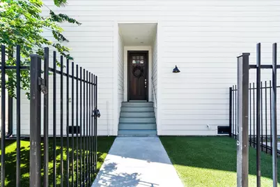 1114 W 15th 1/2 Street #A, Houston, TX 77008 - Photo 6