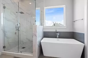 1114 W 15th 1/2 St, Houston, TX 77008 - Photo 40