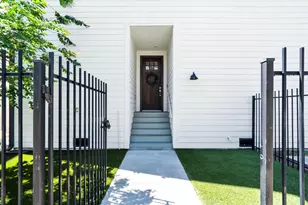 1114 W 15th 1/2 St, Houston, TX 77008 - Photo 6