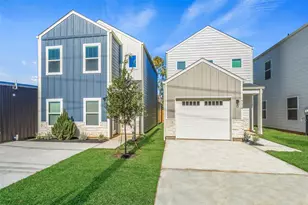 716 W Dallas St, Conroe, TX 77301 - Photo 2