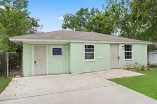 3031 Friar Point Rd, Houston, TX 77051 - Photo 2